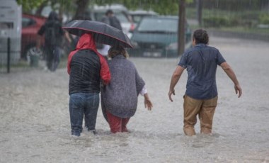 Valilik ve Meteoroloji'den Ankara'ya peş peşe uyarı: Saat verildi, fırtına ve sağanak bekleniyor...