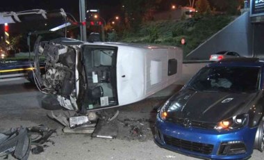 Ankara'da feci kaza... Personel servisi ile otomobilin çarpıştı: Yaralılar var!