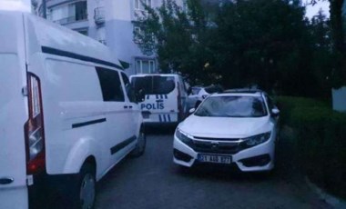 Dehşet veren olay: Annesi ve kız kardeşini odaya kilitleyip, babasının boğazını kesti