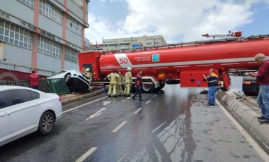 Yangına müdahaleye giden su tankeri kaza yaptı: Yol trafiğe kapandı