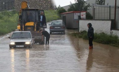 Konya'da şiddetli sağanak etkili oldu: Ev, işyeri ve tarım alanlarını su bastı