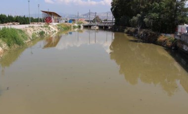 Dereler İzmir Körfezi'ne kirlilik taşıyor