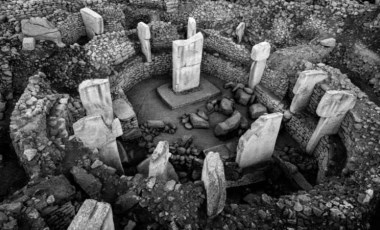 İspanyol fotoğraf sanatçısı Isabel Muñoz’un sergisi Pera Müzesi’nde: Göbeklitepe ‘onlar ve biz’