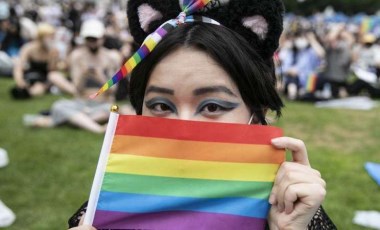 Güney Kore’de LGBT onur festivalini engellemek isteyen zabıtalar polisle çatıştı