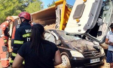 Hafriyat kamyonunun üzerine devrildiği VIP minibüsteki iş insanı hayatını kaybetti