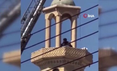 İntihar için çıktığı minareden dövülerek indirildi