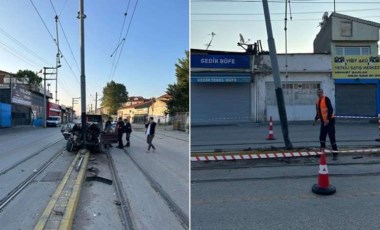 Otomobil tramvay direğine çarptı: Seferler durdu