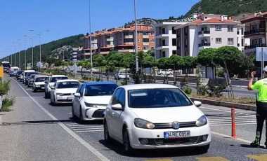 Muğla'da bayram hareketliliği! Kilometrelerce araç kuyruğu oluştu