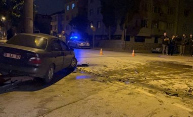 Bursa'da 16 yaşındaki çocuk araçla kaza yaptı: 4 yaralı