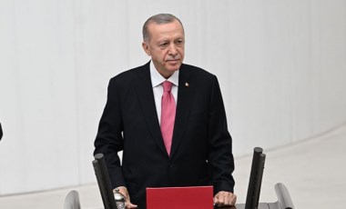 Son dakika... Erdoğan Meclis'te yemin etti: Resmen görevine başladı!