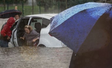 Meteoroloji ve AFAD'dan peş peşe uyarılar: Sel, su baskını, yıldırım, dolu...