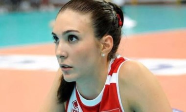 Naz Aydemir Akyol kimdir, kaç yaşında, nereli? Naz Aydemir Akyol hangi takımlarda voleybol oynadı?