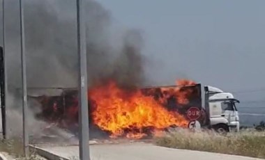 Seyir halindeki TIR alev topuna döndü