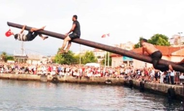 Yağlı direk yasaklandı! Belediye Başkanı'ndan tepki