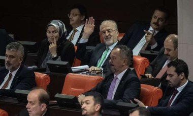 'Çiçeği burnunda' AKP'li Hulki Cevizoğlu: 'Başka mahalleden geldiğim düşüncesine katılmıyorum'