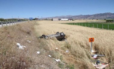 Elazığ’da otomobil şarampole uçtu: 6 kişi yaralandı!