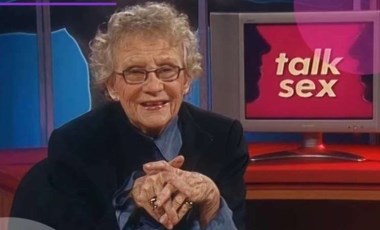 Ünlü cinsellik eğitmeni Sue Johanson, 93 yaşında yaşamını yitirdi