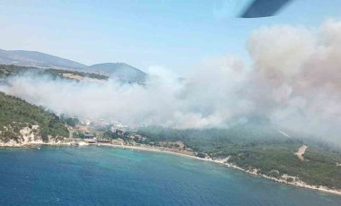 İzmir'de iki orman yangını birden (10 Temmuz 2023)