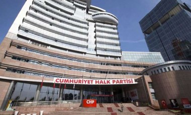 CHP, 147 ve 149 numaralı Cumhurbaşkanlığı kararnamelerinin iptali için AYM'ye başvurdu