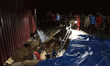 Giresun'da sağanak sonrası fabrikada göçük: 2 işçi kurtarıldı, 1 kişi mahsur