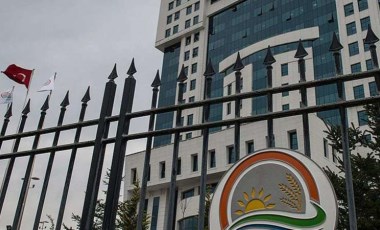 9 üst düzey bürokrat görevden alındı: Aralarında tartışmalı ‘lahmacun’ kararına imza atan da var