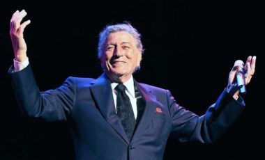 Efsanevi şarkıcı Tony Bennett yaşamını yitirdi