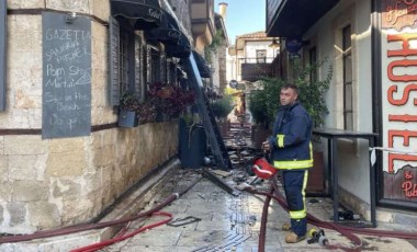 Antalya'da otel yangını: 2 turist öldü, 12 kişi yaralandı