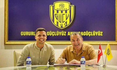 MKE Ankaragücü, Polonyalı kaleci Rafal Gikiewicz'i transfer etti