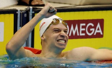 Leon Marchand, Michael Phelps'in 15 yıllık rekorunu tarihe gömdü!