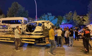 Diyarbakır’da 4 araçlık zincirleme kaza: 2’si ağır 5 yaralı