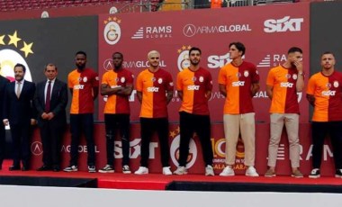 Galatasaray'dan gövde gösterisi! Yıldız isimler imzaları attı...