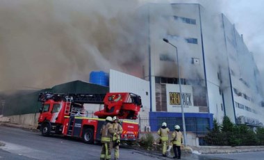 Son dakika... Arnavutköy'de 4 katlı fabrikada yangın!