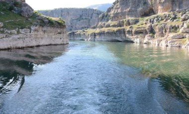 Fırat Nehri’nde boğulan baba ve oğlunun cansız bedenine ulaşıldı