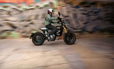 BMW yeni elektrikli scooter'ını tanıttı