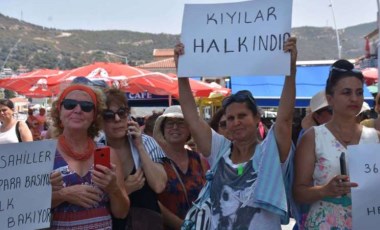 Foça'da kıyı işgaline yönelik 'havlulu' protesto