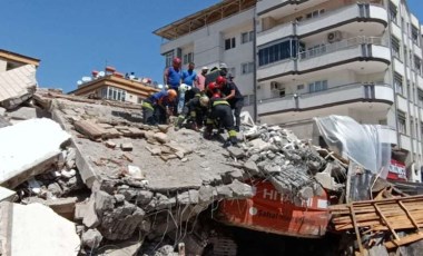 Hasarlı bina kepçe operatörünün üzerine yıkıldı!