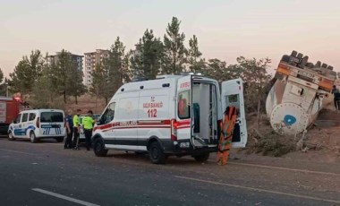 Gaziantep’te feci kaza... Hafriyat kamyonu kontrolden çıktı: 1 ölü, 3 yaralı