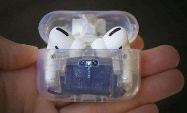 Çalışabilen şeffaf yapıda AirPods Pro kutusu yaptı