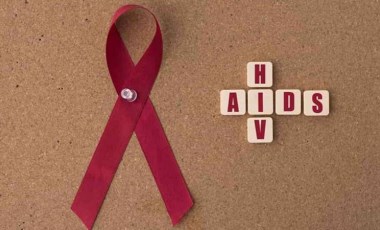 Virüsle hastalık arasındaki ince çizgi: HIV ve AIDS farkları