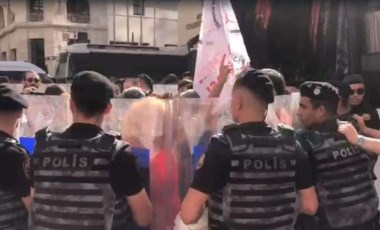 Taksim'de Özel Sektör Öğretmenleri Sendikası'nın eylemine polis müdahalesi: Ters kelepçe ile gözaltına alındılar!