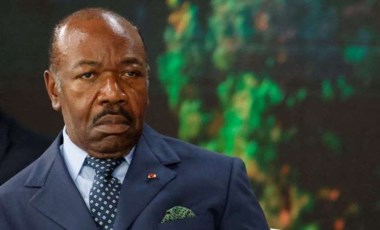 Gabon Devlet Başkanı Ondimba evinde alıkonuldu