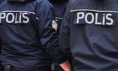 Araçta cinsel ilişkiye giren 2 erkekten rüşvet isteyen polislere hapis cezası