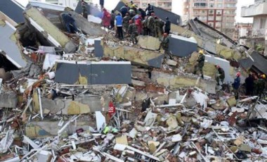 Kahramanmaraş’ta çöken Ezgi Apartmanı’nın sorumluları hakkında yakalama kararı çıkarıldı