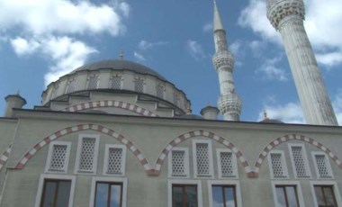 İstanbul’da bir bebek cami avlusuna bırakıldı