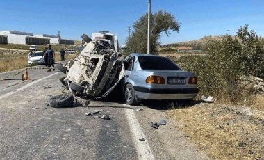 Aksaray’da hatalı sollama kazası: 3 ölü, 2 yaralı