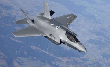 Ukrayna'ya gönderilecek F-35'ler Danimarka'ya indi