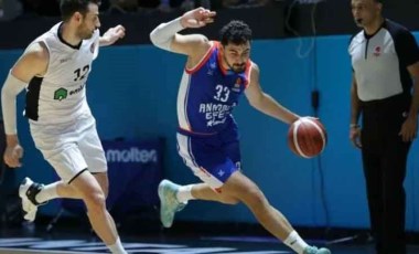 Anadolu Efes Mehmet Baturalp Turnuvası'nda rahat kazandı