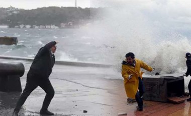 İstanbul Valiliği'nden megakente 8 kuvvetinde fırtına uyarısı