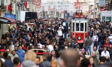 TÜİK, Türkiye'de beklenen yaşam süresini açıkladı: Kadınlar mı uzun yaşıyor erkekler mi?