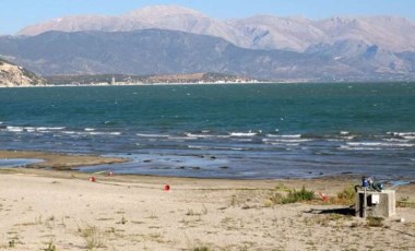 Isparta Eğirdir Gölü'nde 'el bombası' paniği!